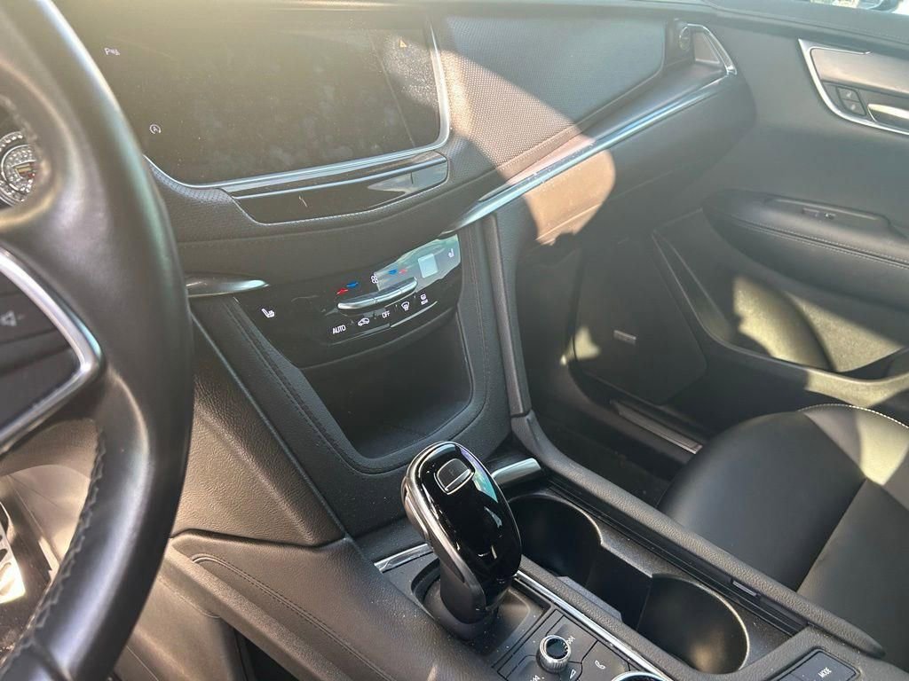 Used 2022 Cadillac XT5 Luxury image 14