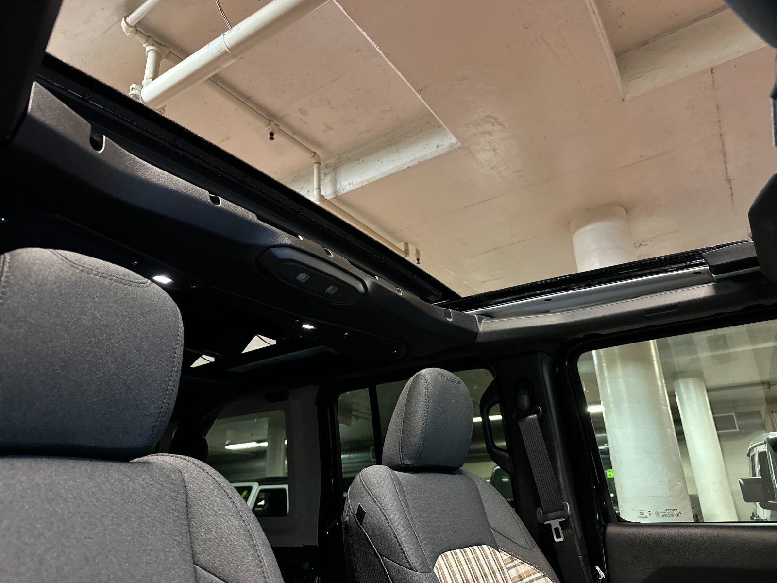 New 2026 Jeep Wrangler Unlimited Sport AWD/4WD image 16