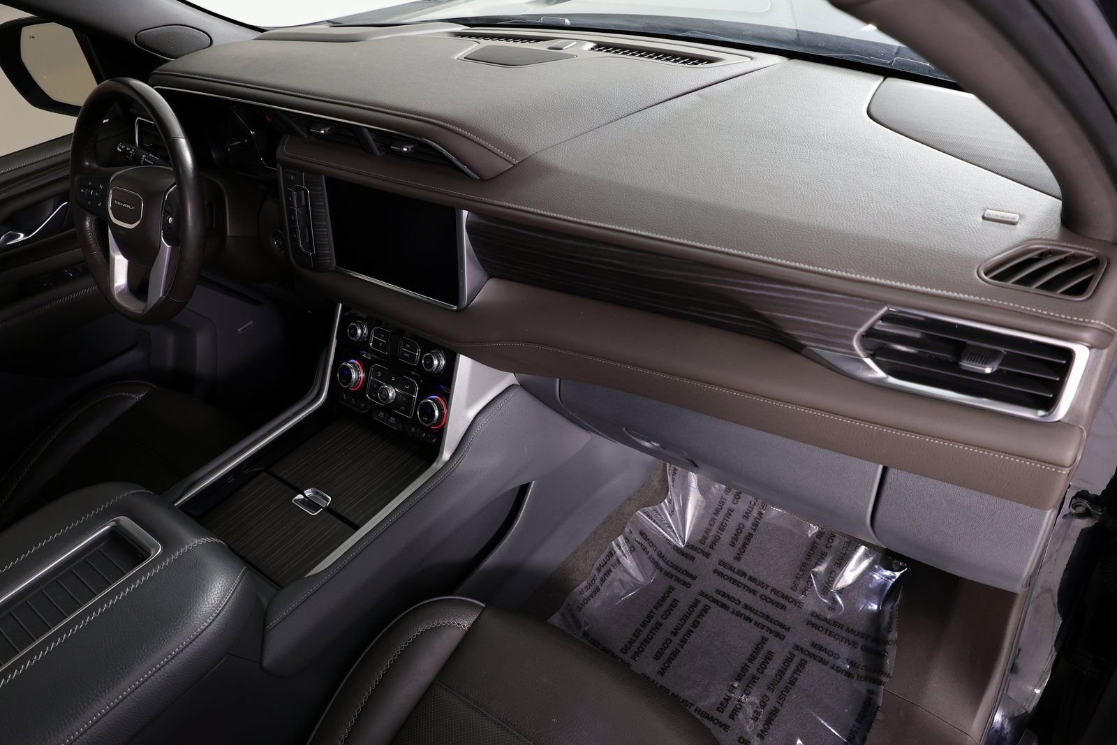 Used 2021 GMC Yukon XL Denali w/ Denali Premium Package image 41