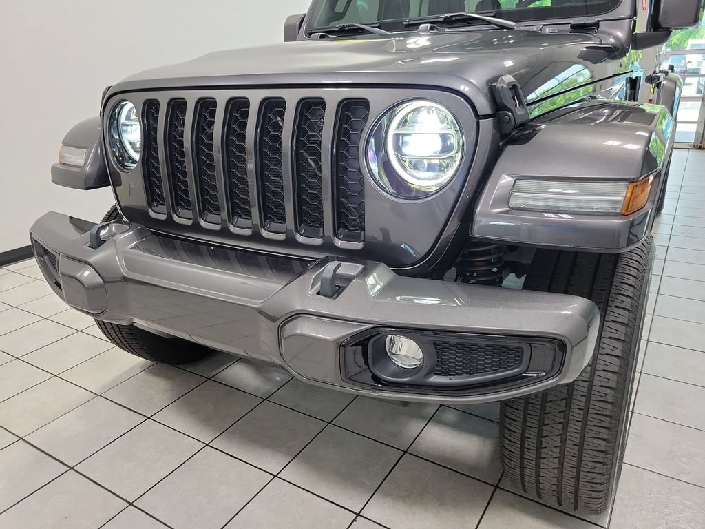 Used 2021 Jeep Gladiator Overland AWD/4WD image 27