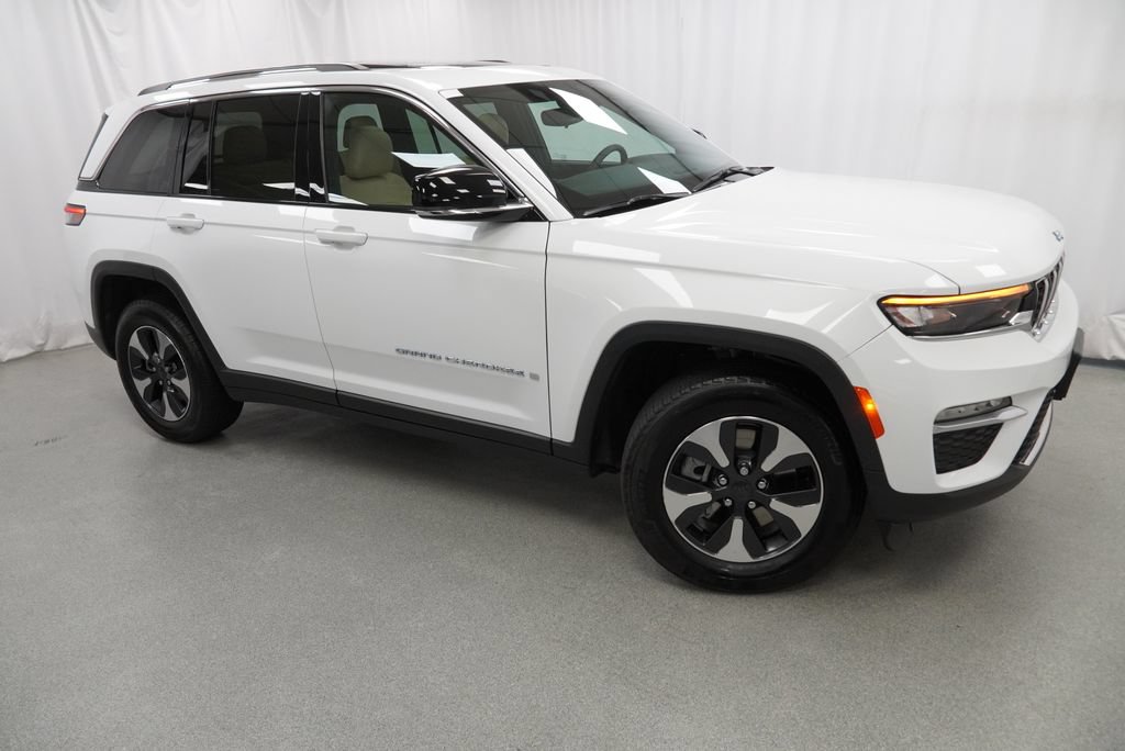 Used 2024 Jeep Grand Cherokee Limited 4xe AWD/4WD image 10