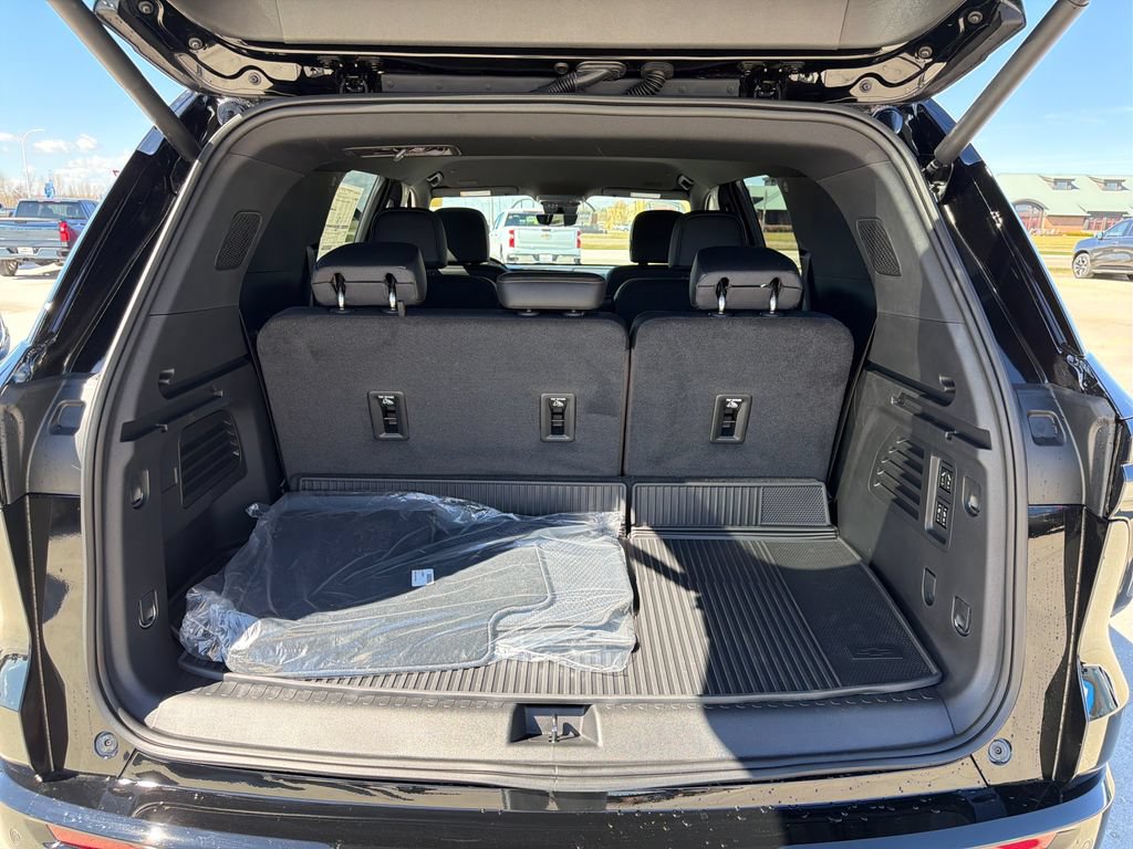 New 2026 Chevrolet Traverse High Country AWD/4WD image 23