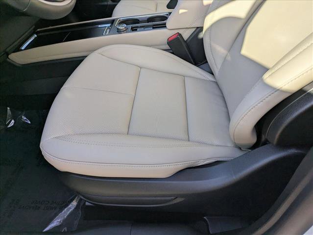 New 2026 Lincoln Corsair Premiere image 4