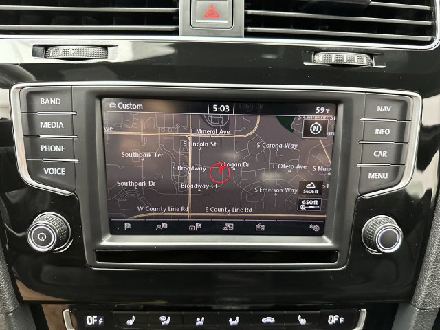 Used 2017 Volkswagen Golf R 4-Door AWD/4WD image 17