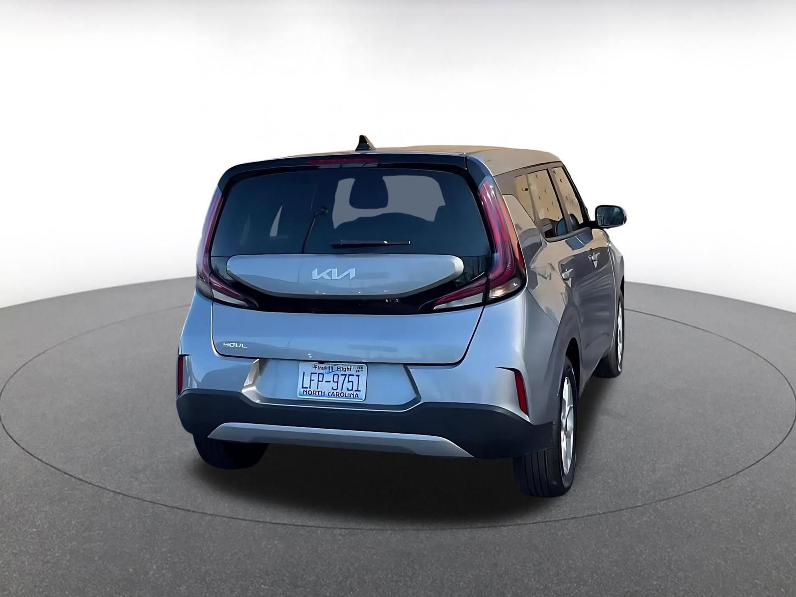 Used 2025 Kia Soul LX w/ LX Technology Package image 12