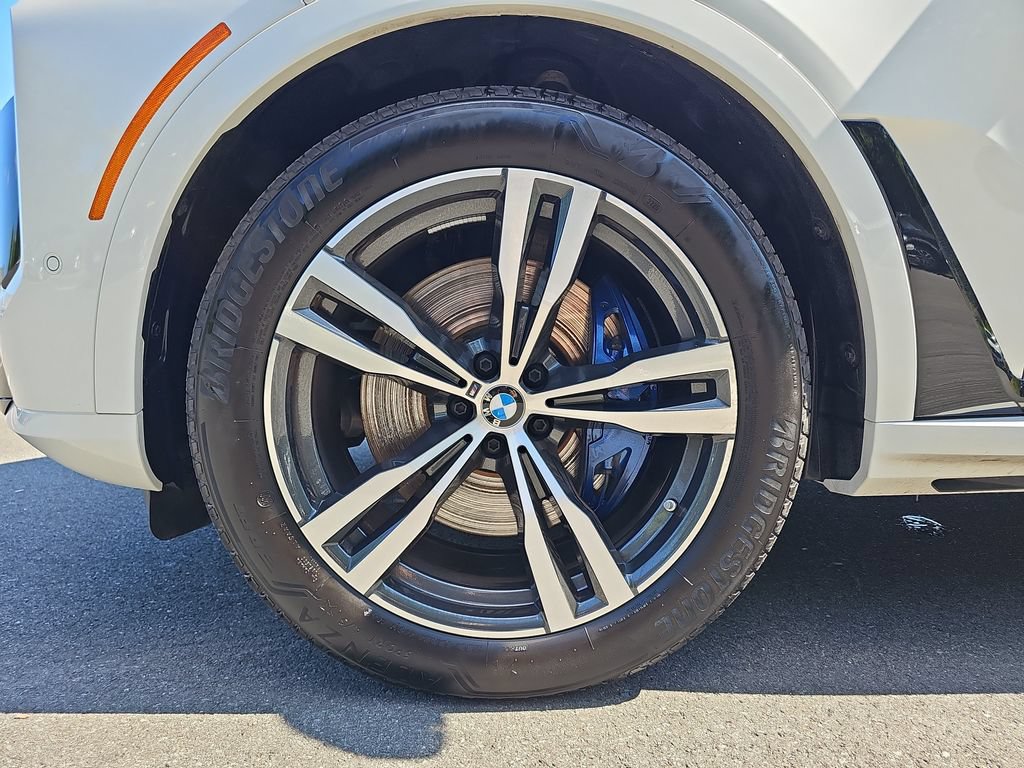 Certified 2026 BMW X7 xDrive40i AWD/4WD image 24