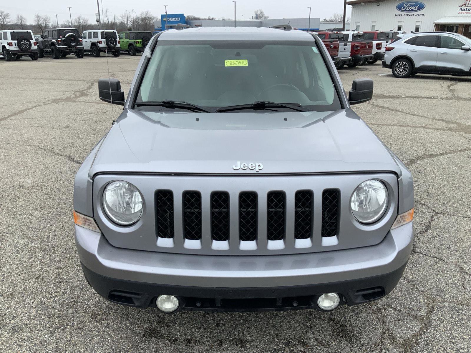 Used 2014 Jeep Patriot Latitude image 3