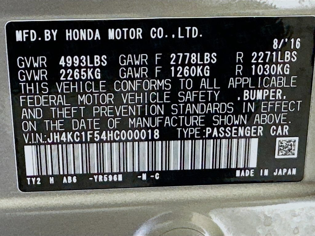 Used 2017 Acura RLX w/ Technology Package FWD image 33