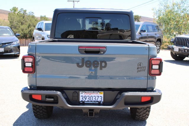 Used 2024 Jeep Gladiator Sport image 5