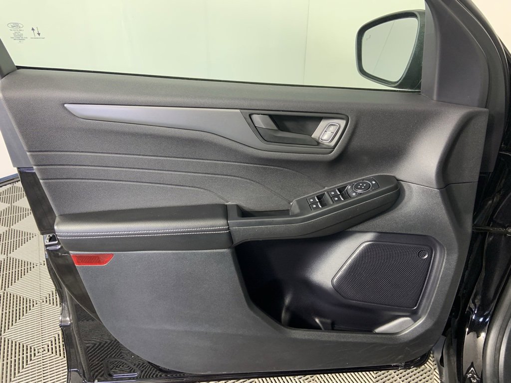 Used 2023 Ford Escape Active image 22