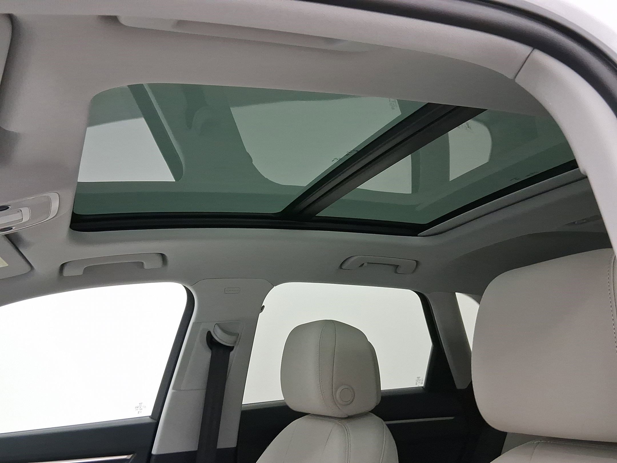 Used 2025 Audi Q3 2.0T Premium w/ Convenience Package image 14