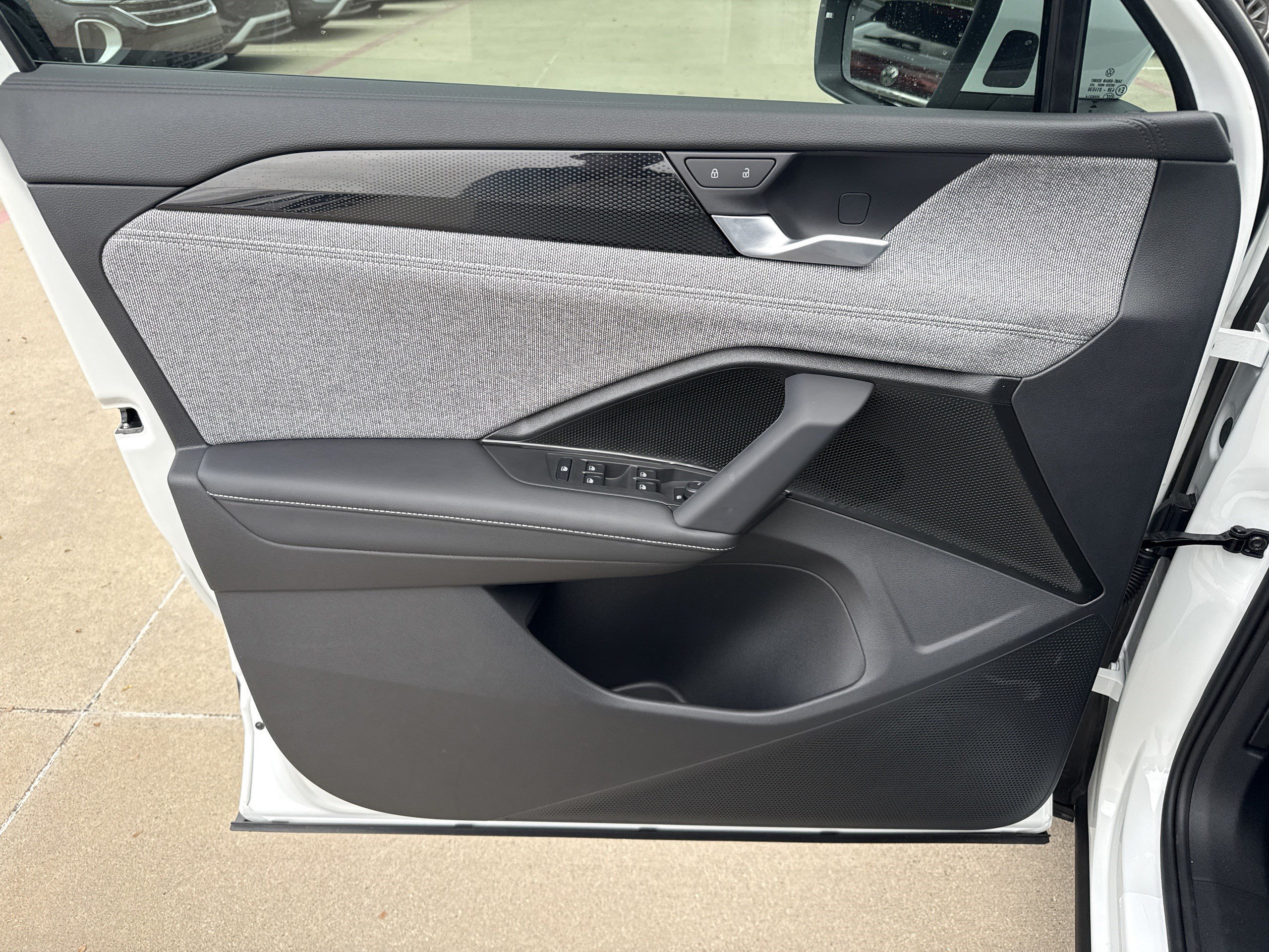 New 2026 Volkswagen Tiguan S FWD image 10