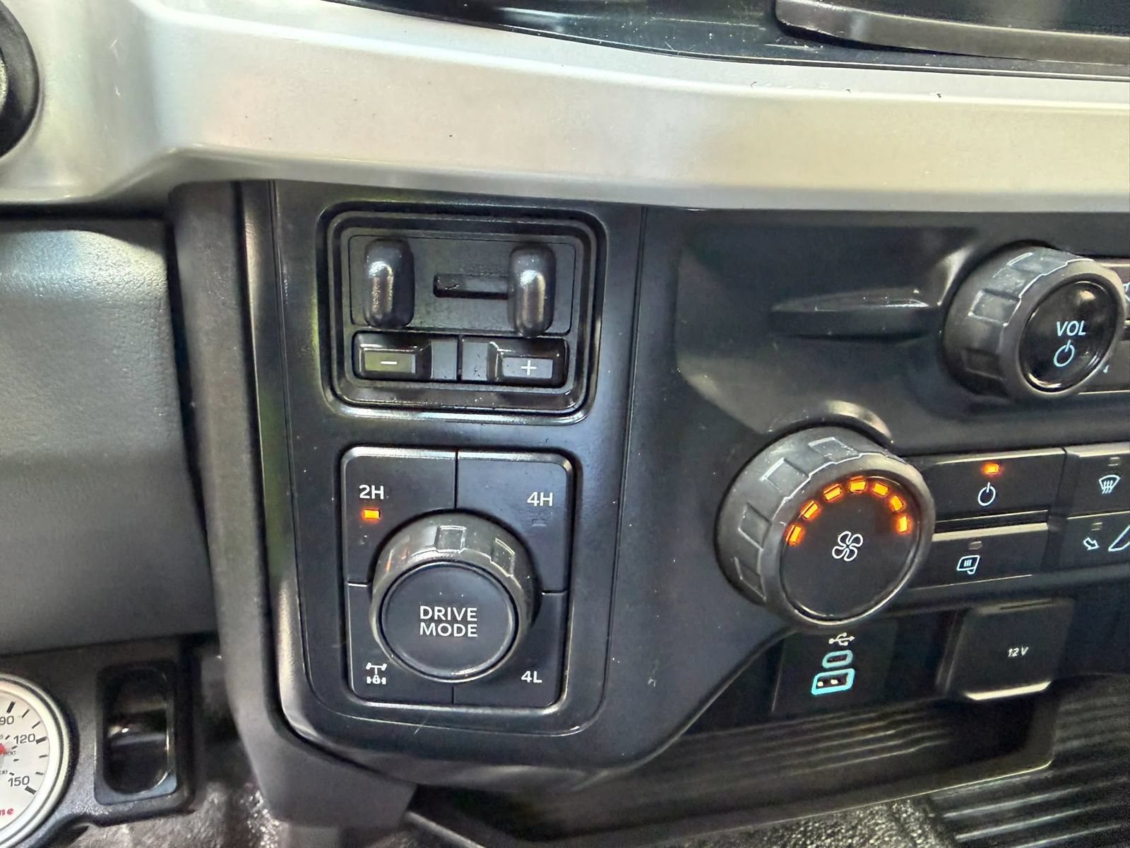 Used 2023 Ford F250 XL w/ 360-Degree Camera Package AWD/4WD image 20