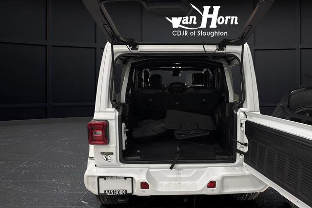 Used 2021 Jeep Wrangler Unlimited Sahara AWD/4WD image 14