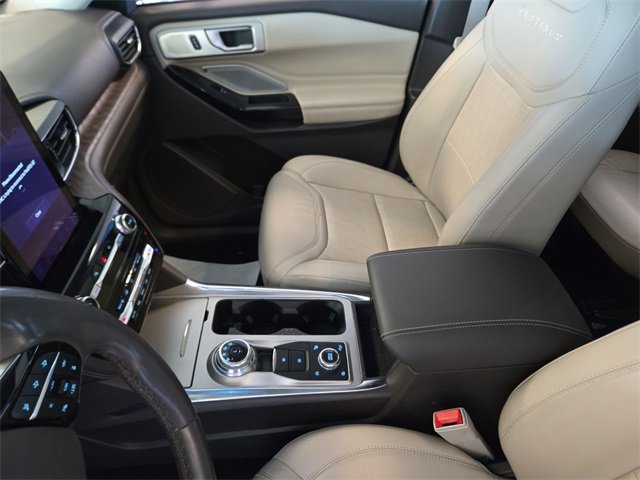 Used 2022 Ford Explorer Platinum w/ Equipment Group 601A image 21