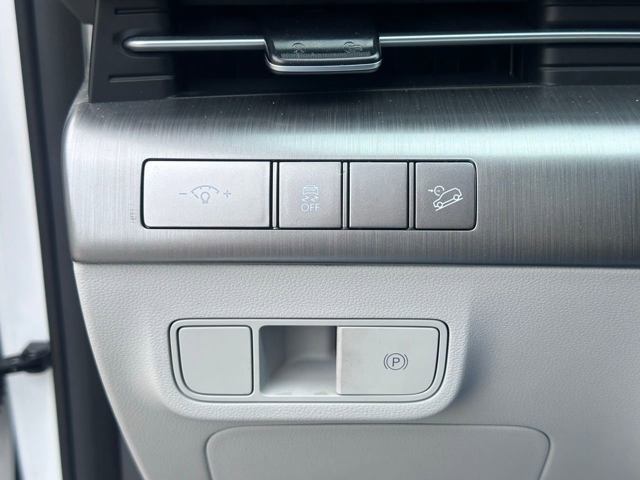 Used 2024 Hyundai Kona SEL w/ Convenience Package FWD image 26