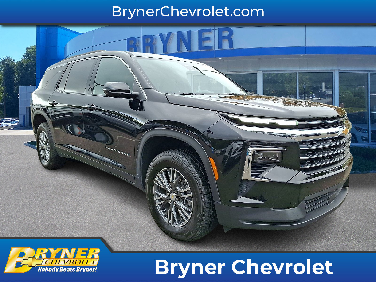 Used 2026 Chevrolet Traverse LT w/ Driver Confidence Package FWD image 1