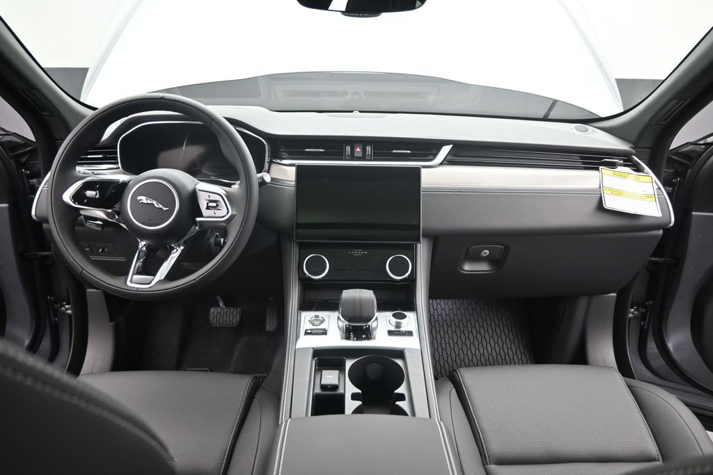 New 2026 Jaguar F-PACE R-Dynamic S AWD/4WD image 19