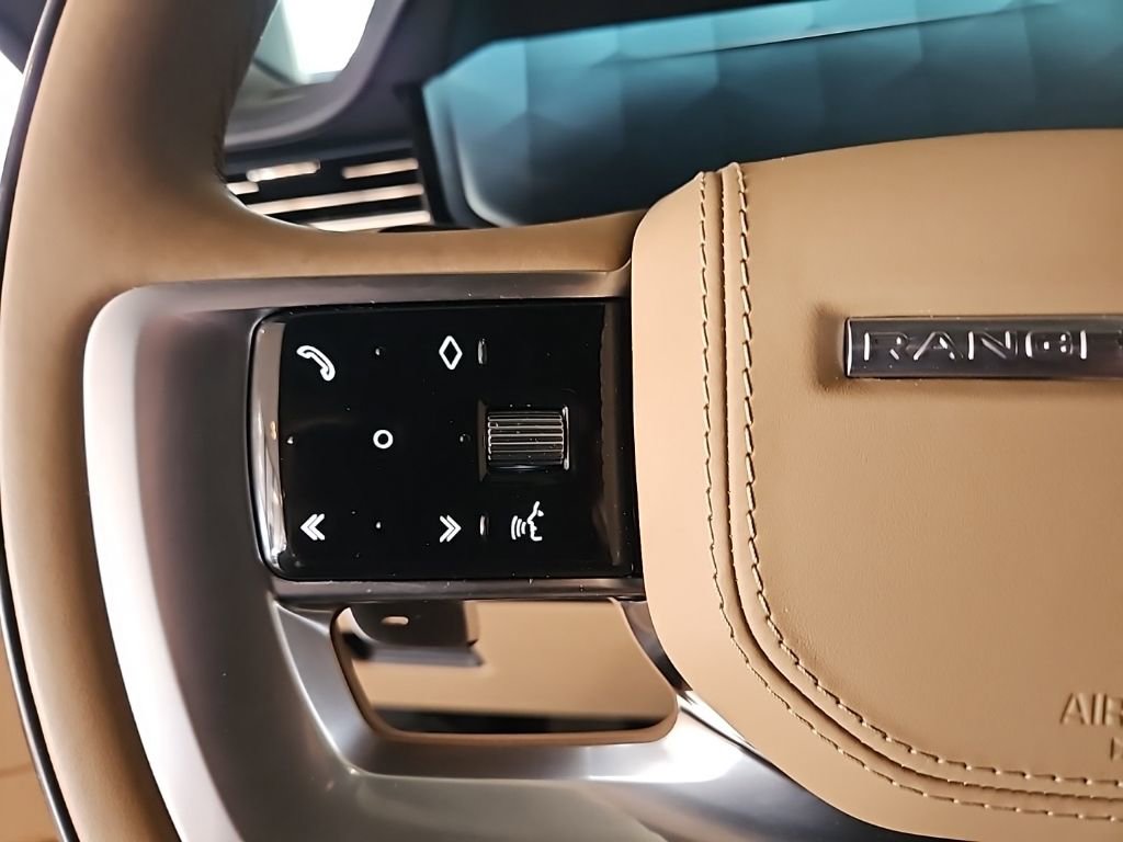 Used 2025 Land Rover Range Rover SE AWD/4WD image 23