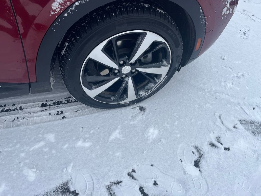 Used 2021 Buick Envision Essence image 33