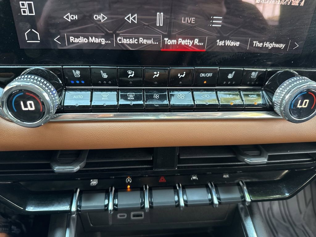 Used 2023 GMC Canyon AT4 w/ AT4 Premium Package image 37