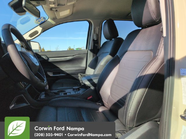 Used 2025 Ford Ranger Lariat w/ FX4 Off-Road Package AWD/4WD image 23