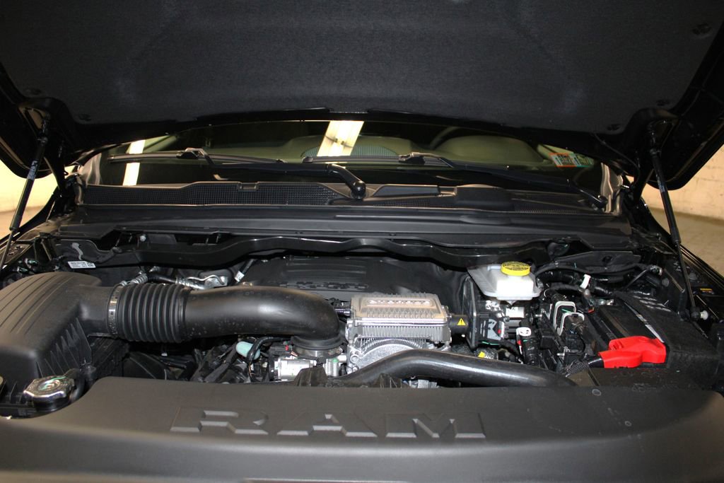 New 2026 RAM 1500 4x4 Crew Cab image 46