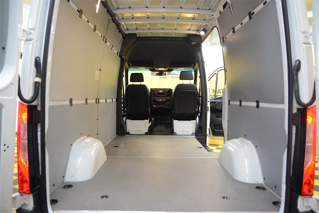 Used 2022 Mercedes-Benz Sprinter 144 Cargo image 30