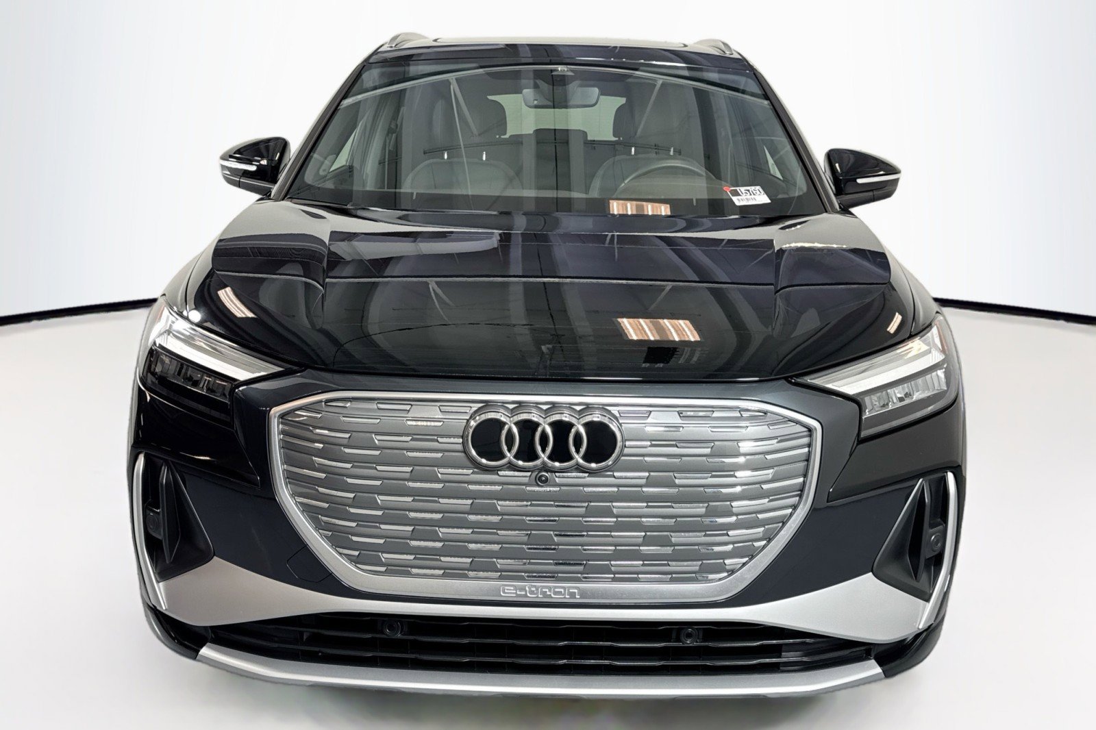 Used 2026 Audi Q4 e-tron Premium Plus w/ Premium Plus AWD/4WD image 2