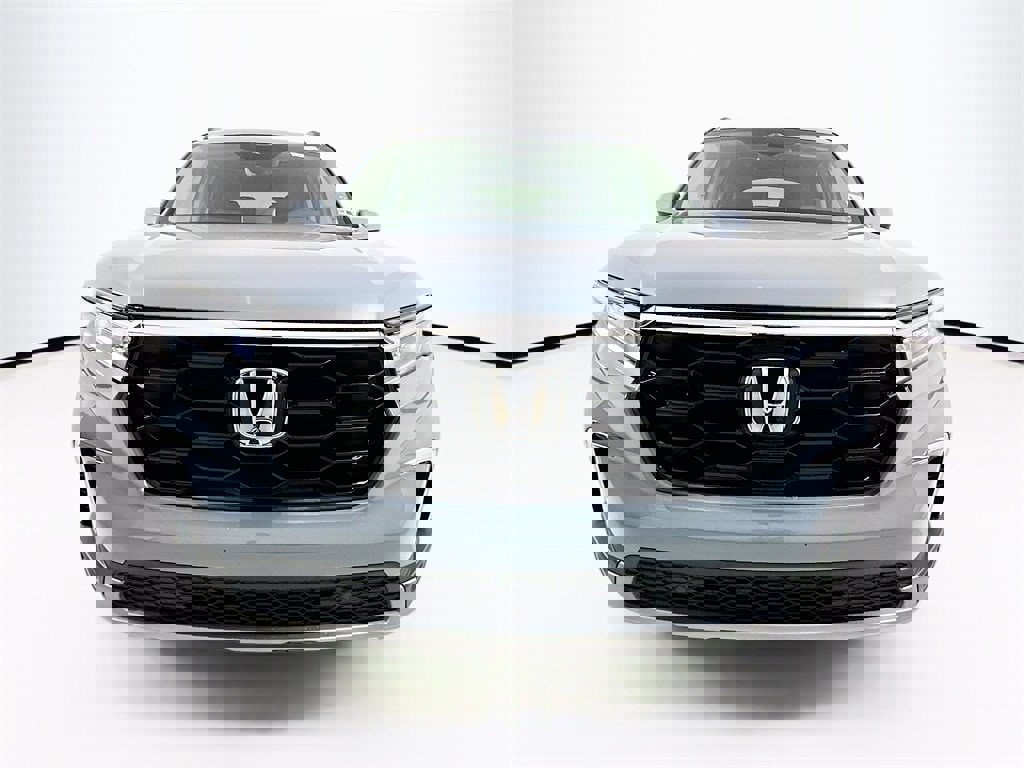 New 2025 Honda Pilot Touring image 8