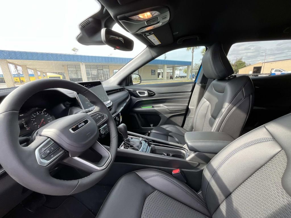 New 2026 Jeep Compass Latitude AWD/4WD image 10