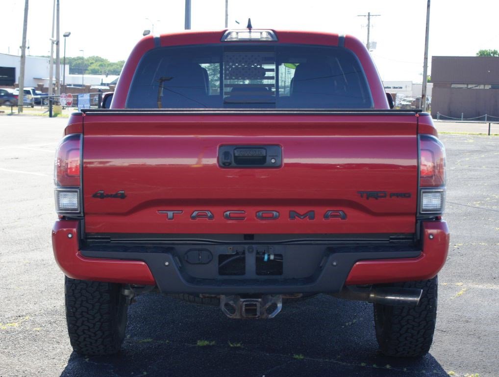 Used 2017 Toyota Tacoma TRD Pro AWD/4WD image 3