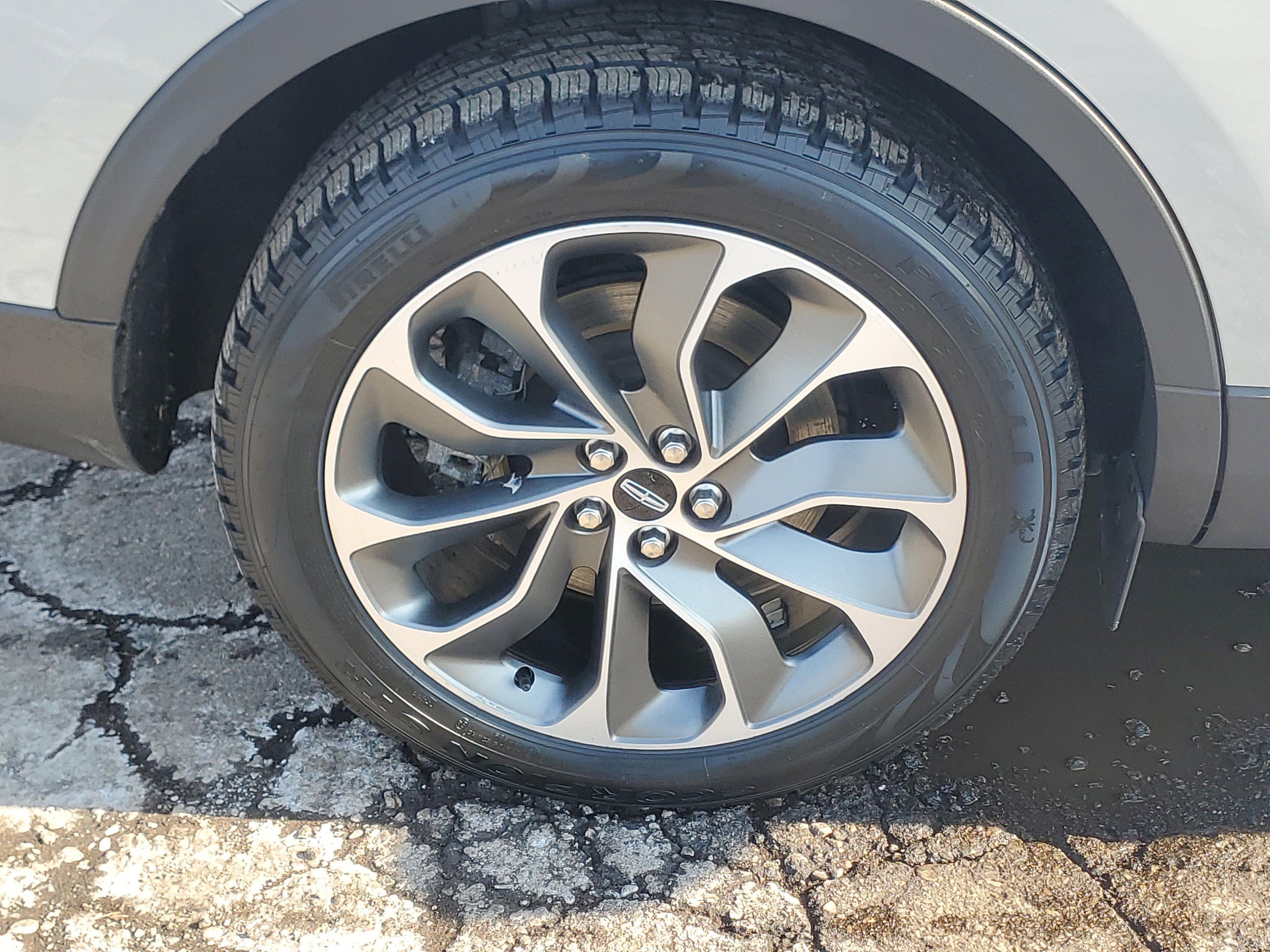 Certified 2023 Lincoln Nautilus Reserve w/ Equipment Group 201A image 7