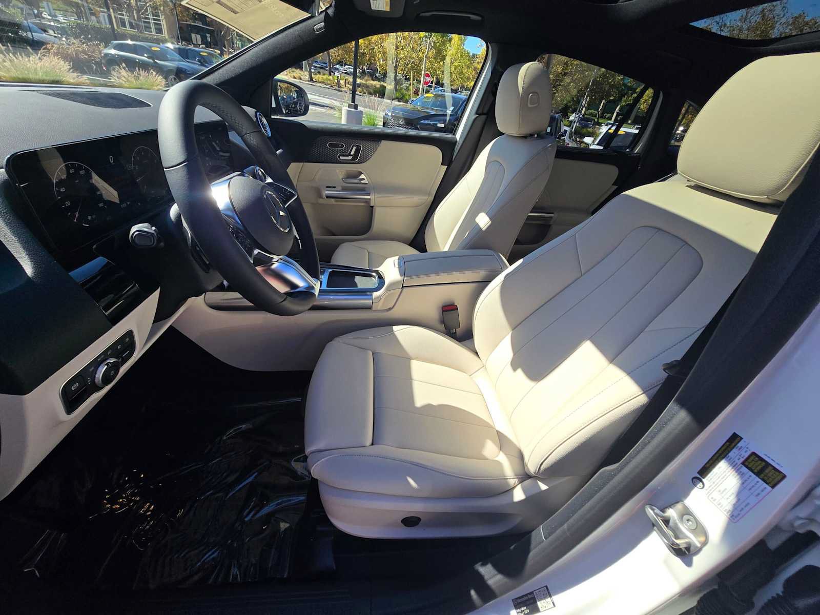 New 2026 Mercedes-Benz GLA 250 image 23