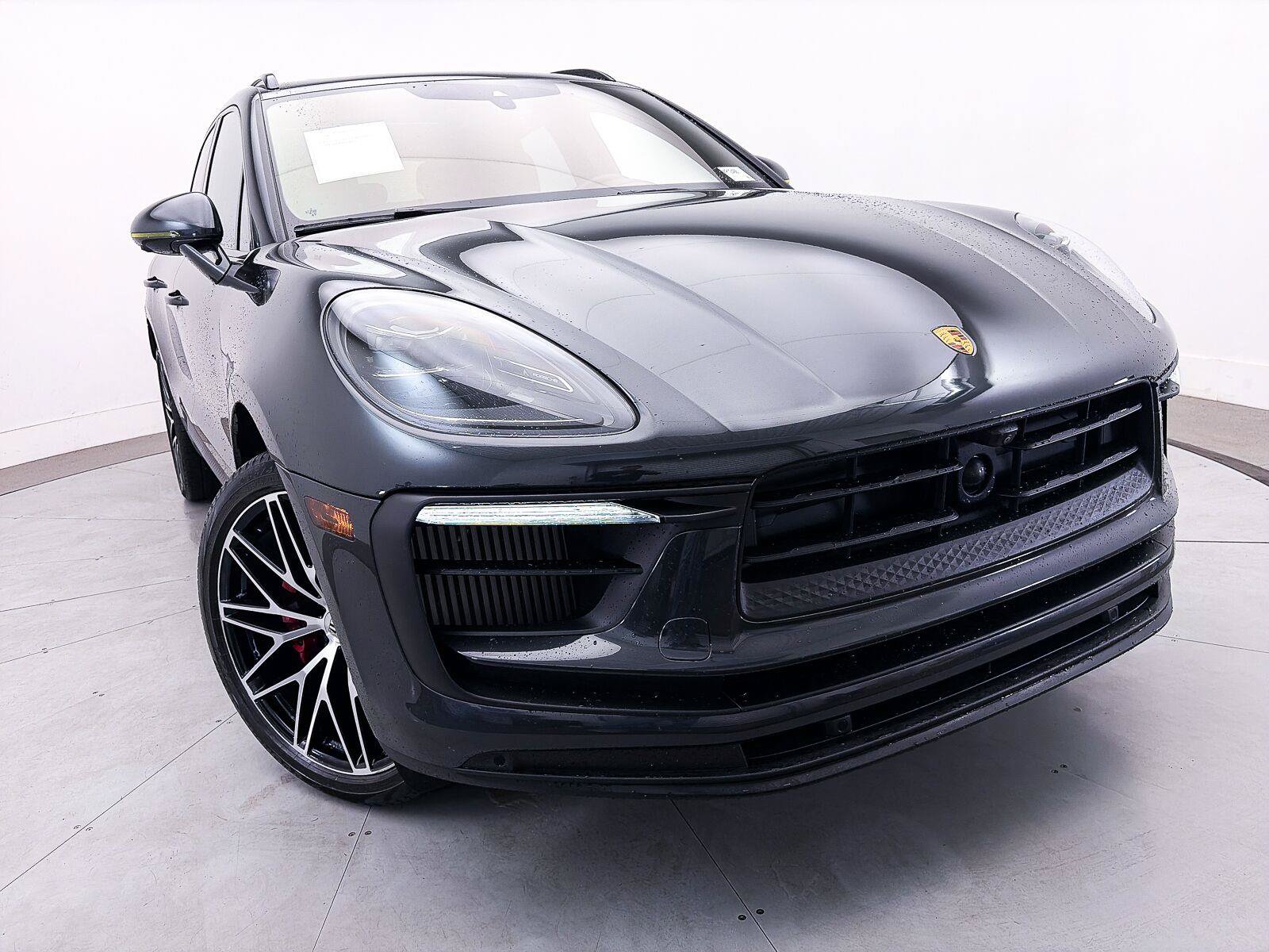 Used 2023 Porsche Macan S AWD/4WD image 10