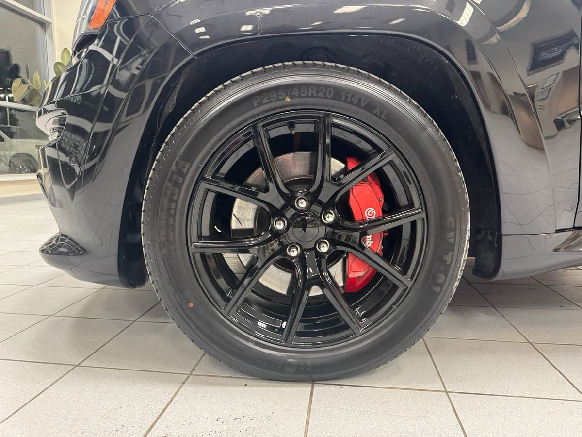 Used 2014 Jeep Grand Cherokee SRT AWD/4WD image 65