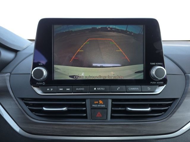 Used 2025 Nissan Altima 2.5 SV image 13