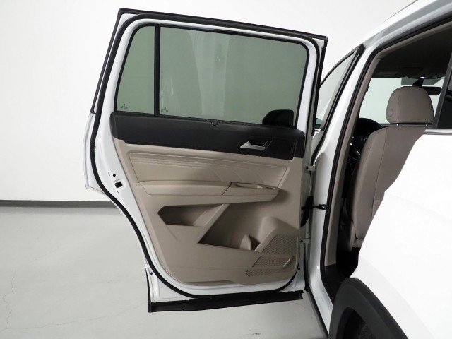 Used 2023 Volkswagen Atlas SE w/ Technology Package image 54