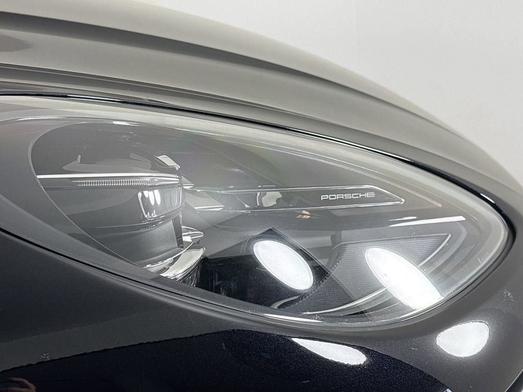 Used 2024 Porsche Macan S image 28