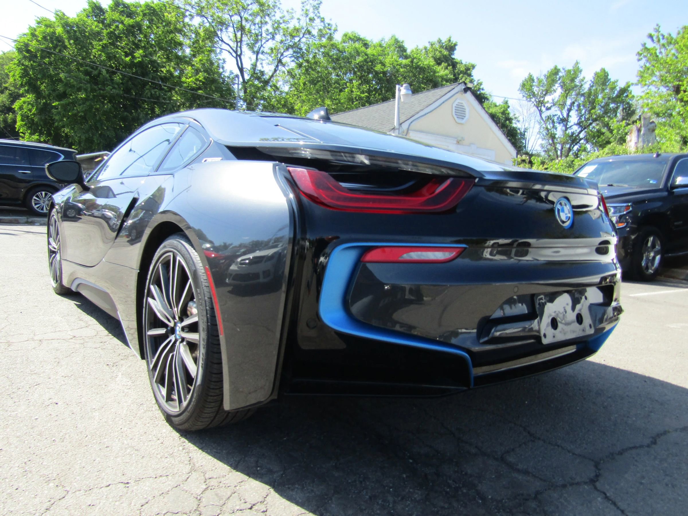 Used 2019 BMW i8 Coupe AWD/4WD image 9
