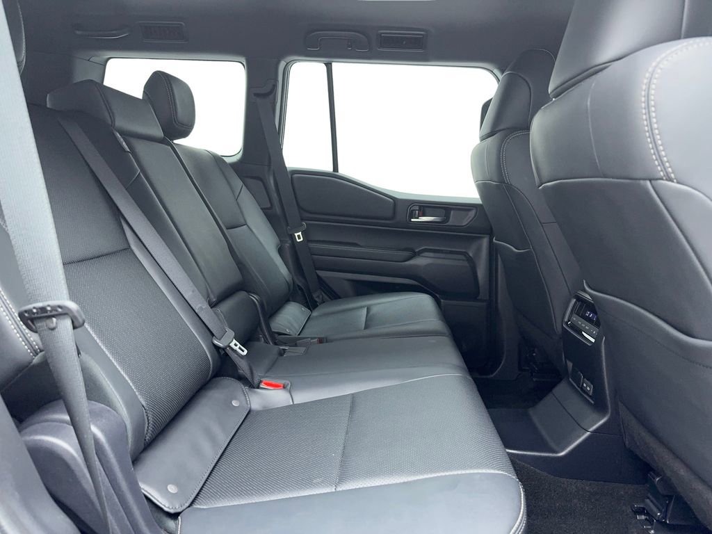 Used 2024 Toyota Land Cruiser image 37