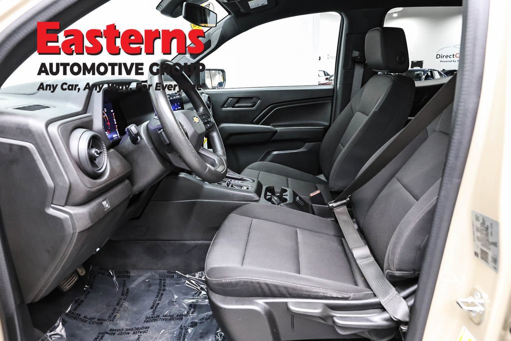 Used 2023 Chevrolet Colorado W/T image 14
