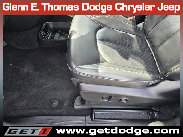 Certified 2023 Chrysler Pacifica Touring-L w/ S Appearance Package image 23