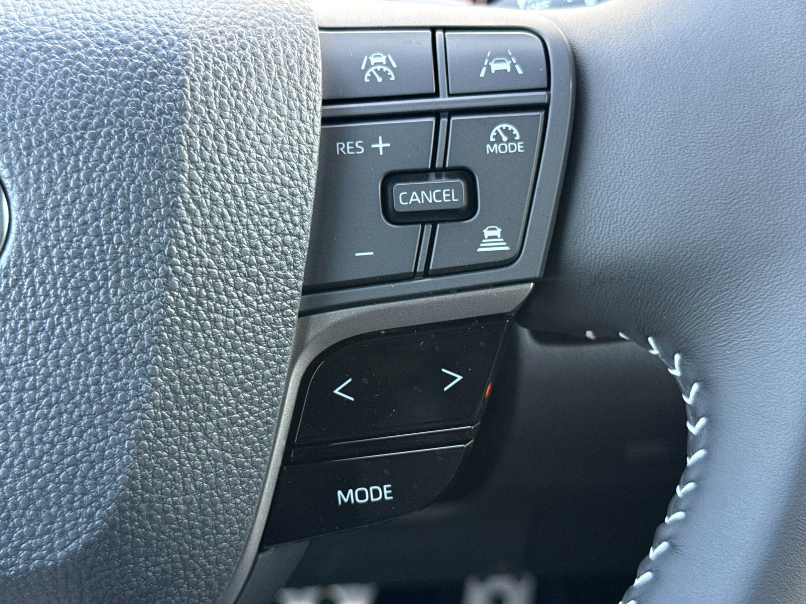 New 2026 Toyota Camry SE w/ Convenience Package FWD image 23