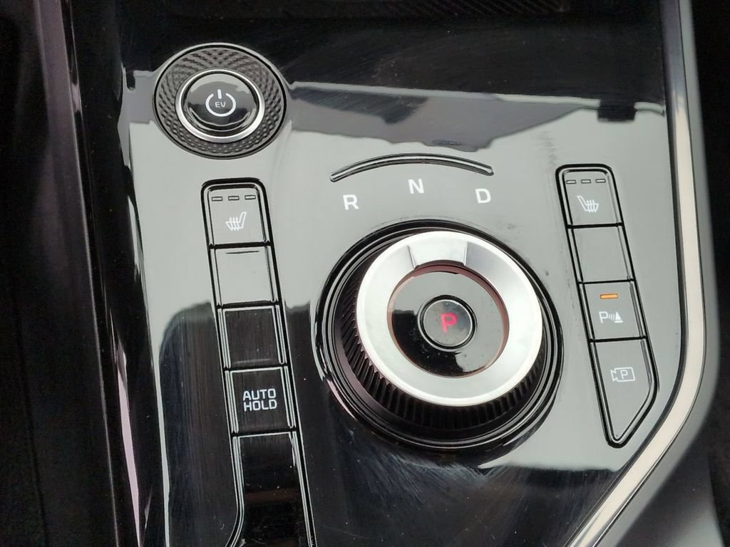 Certified 2023 Kia Niro Wind FWD image 16
