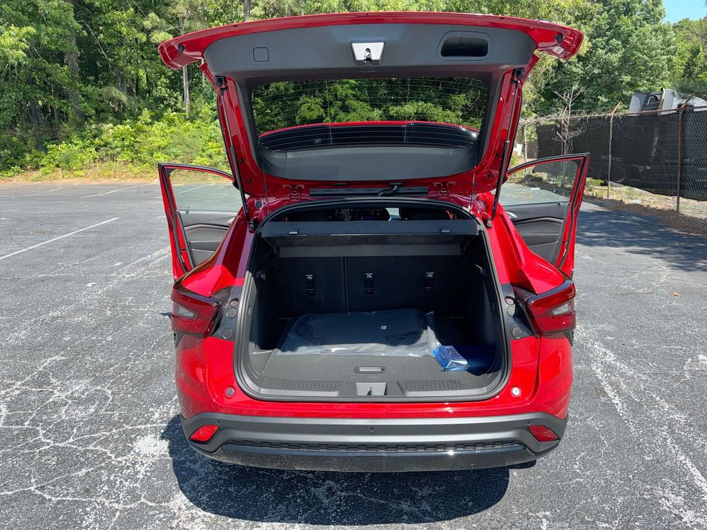 New 2026 Chevrolet Trax RS w/ Driver Confidence Package FWD image 35