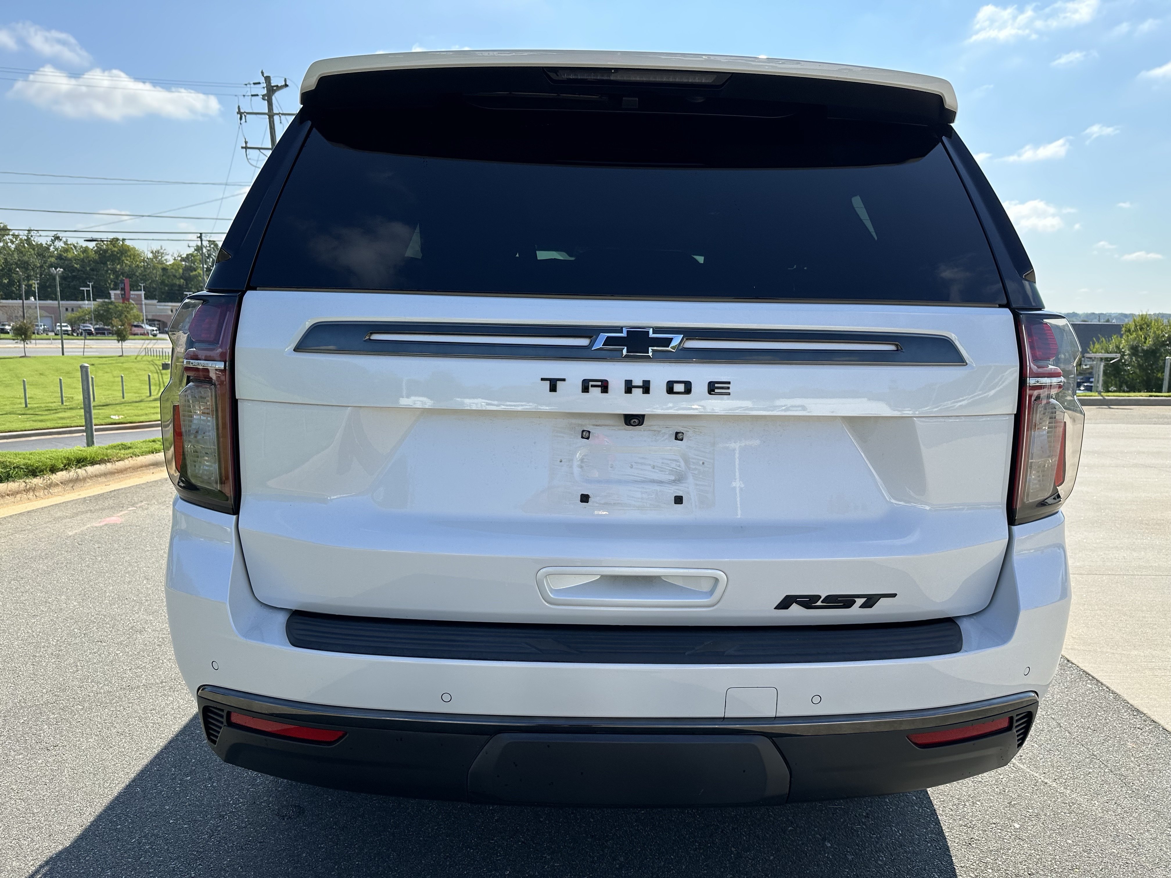 Used 2022 Chevrolet Tahoe RST w/ Luxury Package AWD/4WD image 9