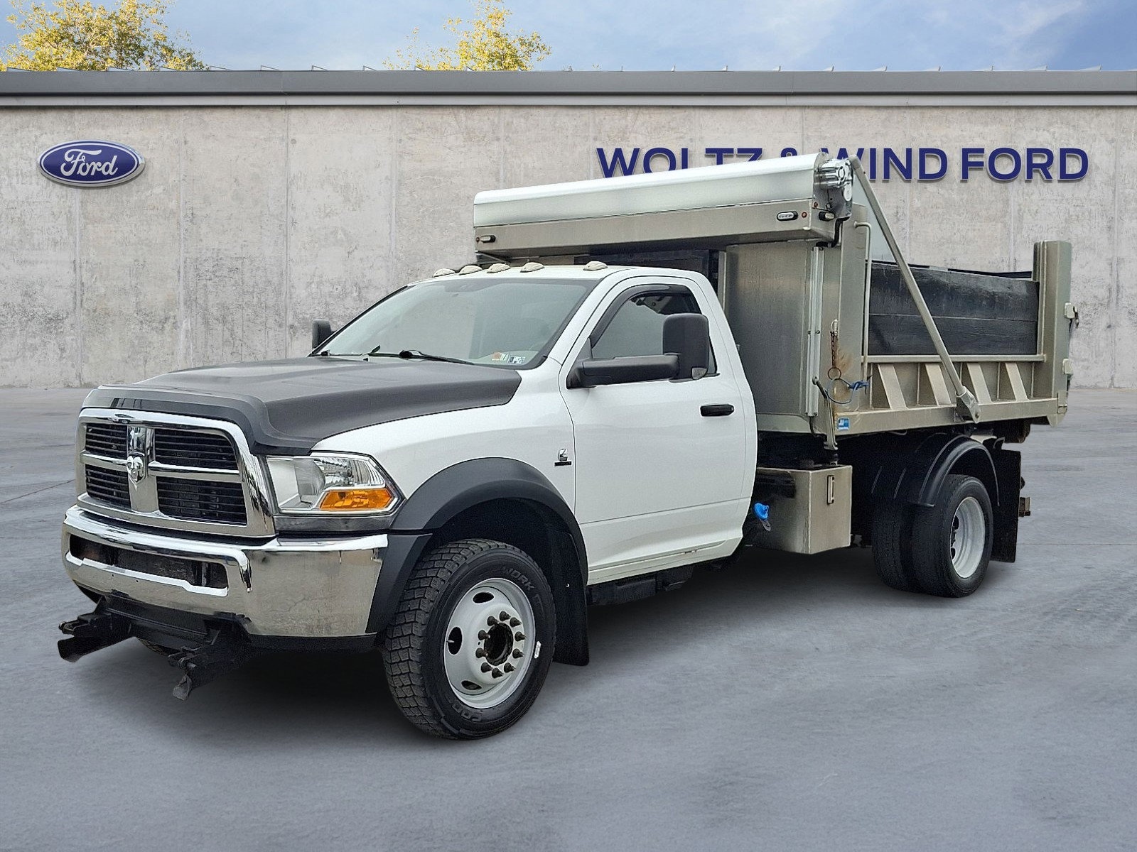 Used 2012 RAM 5500 4X4 2dr Regular Cab 168.5 in. w/ PWR & Remote Entry Group image 3