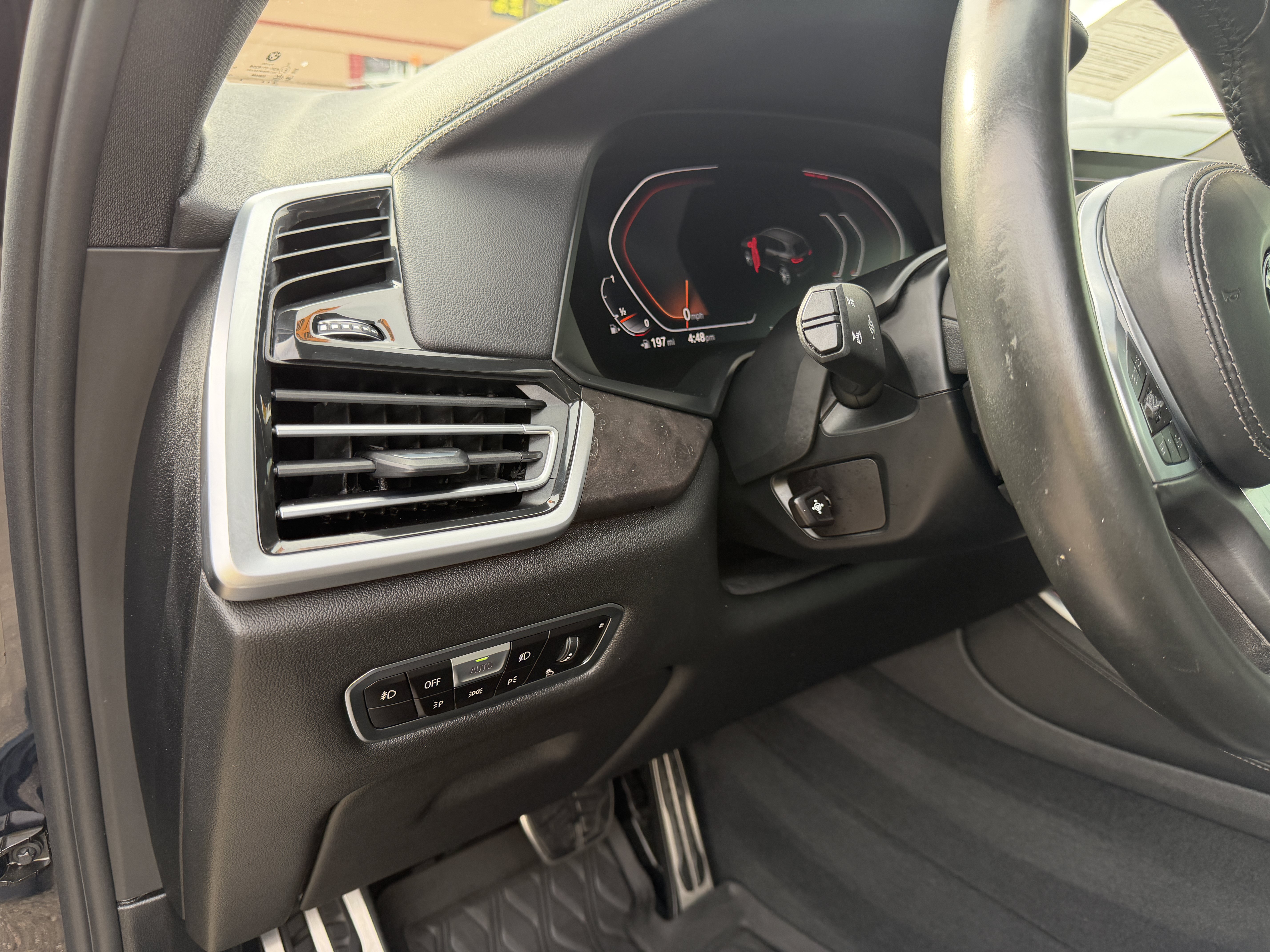 Used 2020 BMW X5 xDrive40i w/ M Sport Package AWD/4WD image 21