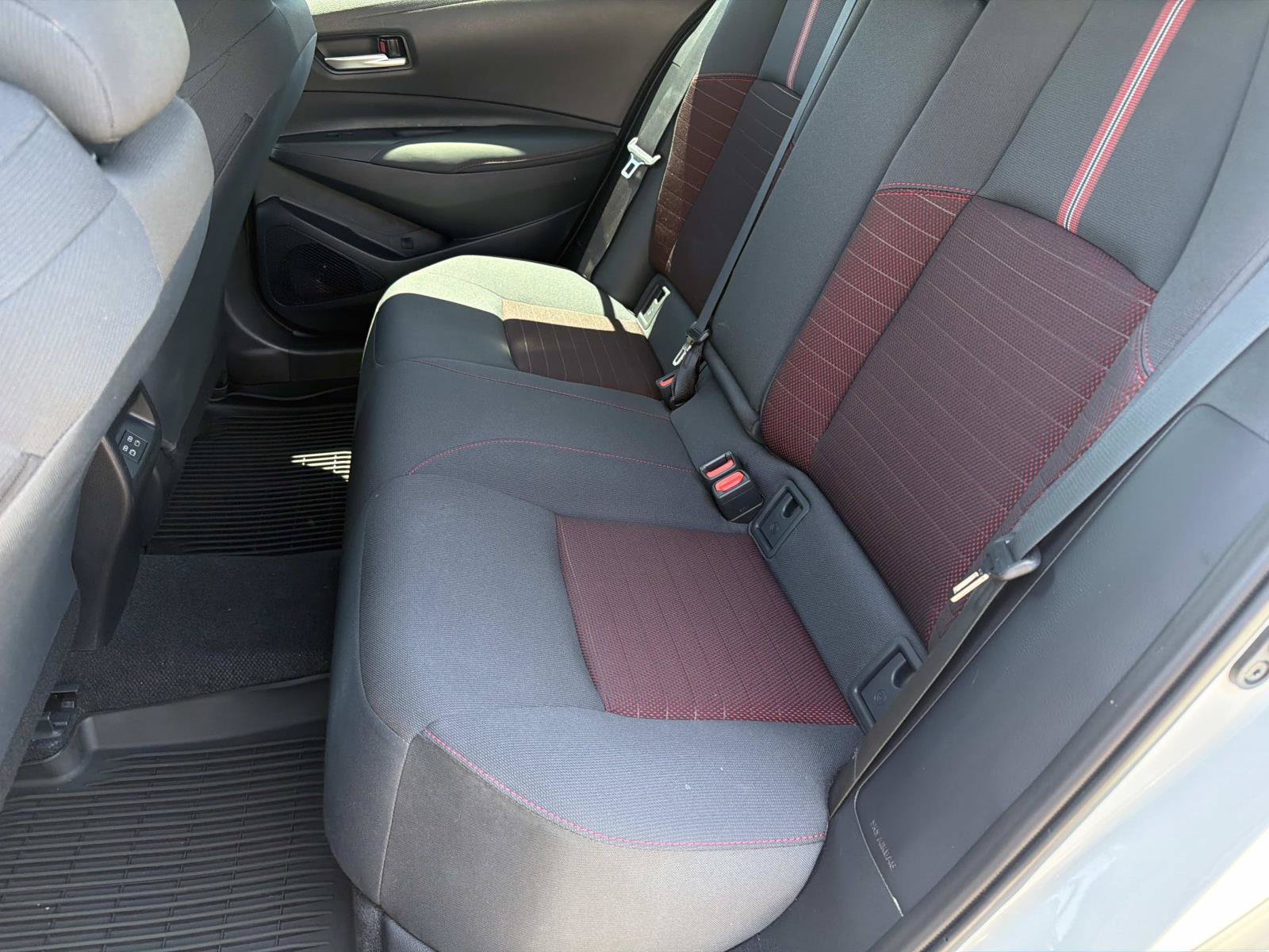 Used 2025 Toyota Corolla SE FWD image 20